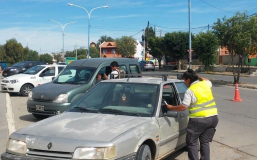 La Secretaría de Recaudación controló más de 50 vehículos