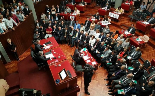 Das Neves avizora un 2017 “más previsible” en obra pública