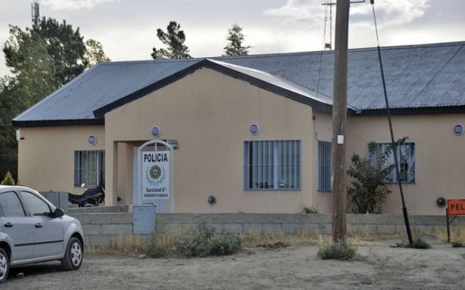 El presunto homicida del remisero agredió a policías