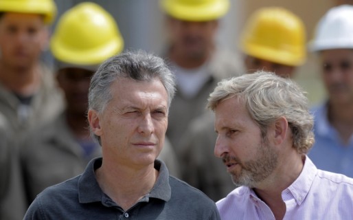 Papeles que se le queman a Macri