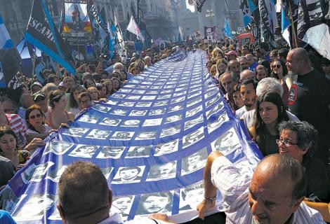 “En esta Plaza gritamos son 30.000”