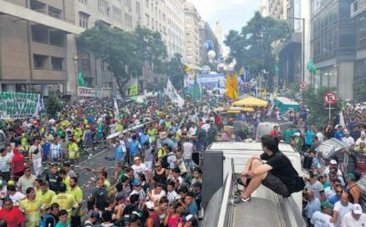 La resistencia de los ajustados