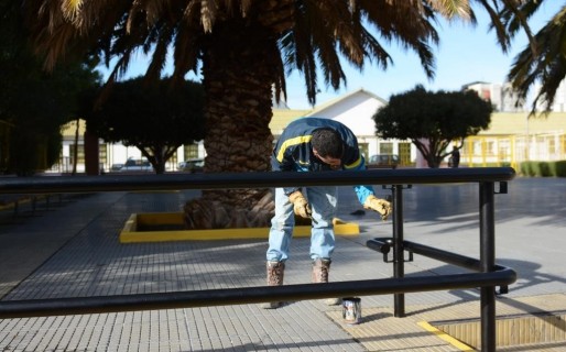 El Municipio realizó tareas de reacondicionamiento en la plaza de la Escuela 83
