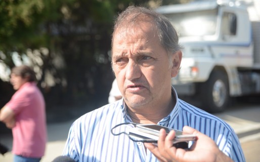 Linares: “Llevamos más de 100 cuadras asfaltadas en los que va de la gestión”