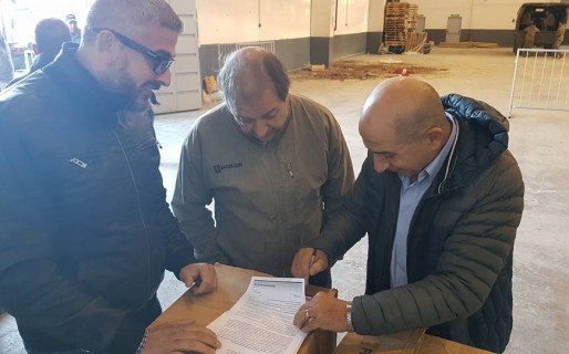 Gremio y Mutual de Petroleros Jerárquicos donaron alimentos y artículos de limpieza