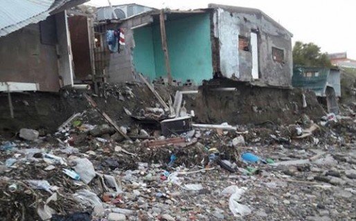 Vecinos de la “Playa del 99” perdieron sus viviendas