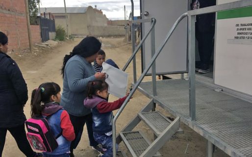 El consultorio móvil de atención primaria ya recorre los barrios