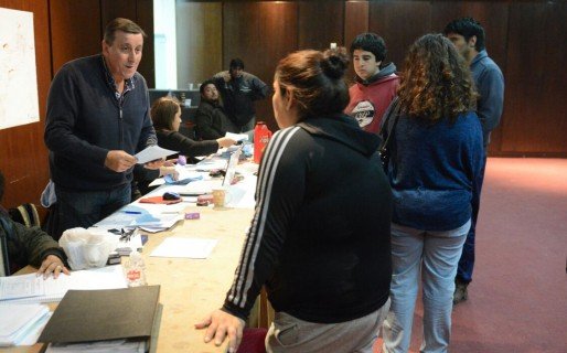 Rey: “La ayuda municipal está en las calles”