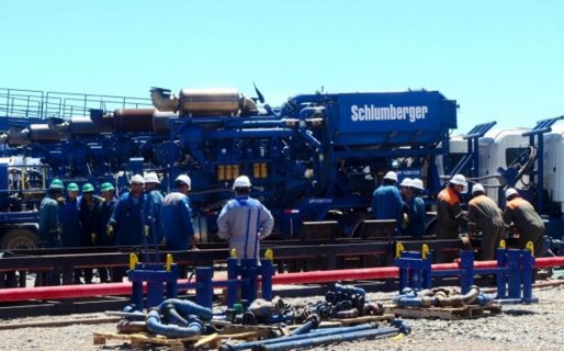 YPF cierra acuerdo con Schlumberger por un área en Vaca Muerta