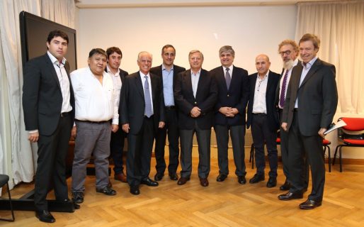 Ávila: “Este acuerdo permite mantener la inversión en Chubut”