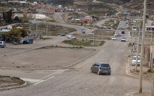 La ataron y encerraron para robarle