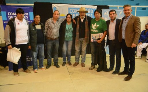 Linares firmó de convenios por entrega de aportes a instituciones deportivas