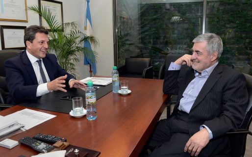 Das Neves le pidió a Massa que volteen un decreto de Macri