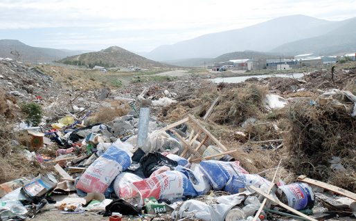 Tragedia: un nene de 8 años murió atropellado por un camión mientras buscaba comida en un basural