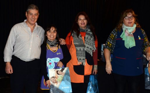 Entregan 60 kits de salud a escuelas de nivel inicial