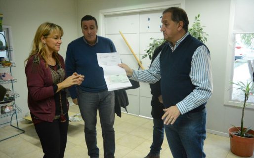 La Municipalidad entregó un subsidio a la Fundación Crecer