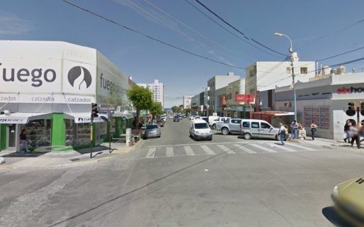 Un periodista fue agredido en plena vía pública