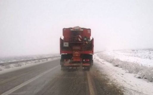 Por las fuertes heladas piden transitar con precaución en las rutas