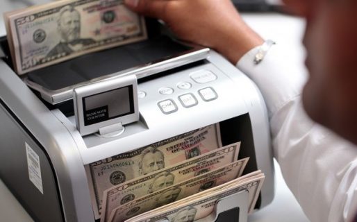 El dólar alcanza un nuevo récord y se ofrece a $17,60