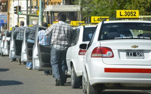 Se aprobó por unanimidad  la entrega  de 50 licencias para taxistas de la zona norte