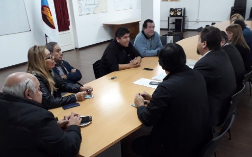 Concejales recibieron a taxistas por el pedido de aumento