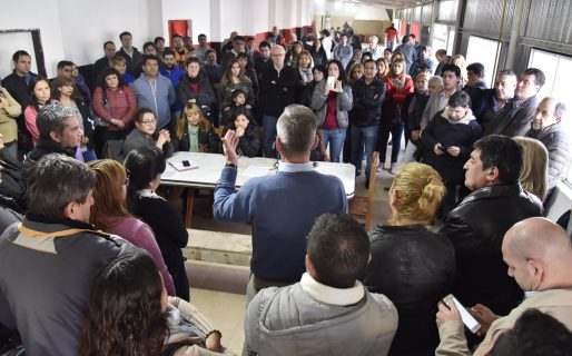 Arcioni cerrará en Trelew acompañado por Das Neves
