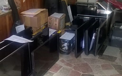 Cae una banda que robaba productos y los vendía por Internet