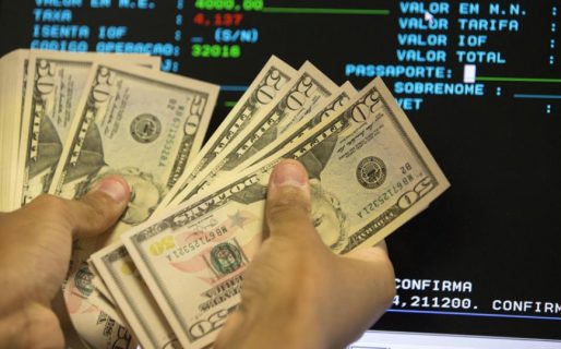 El BCRA volvió a liquidar reservas y el dólar bajó 4 centavos