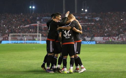 River no brilló, pero dejó en el camino a Instituto