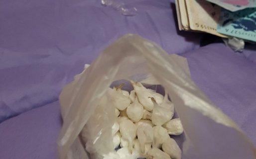 Detienen a tres personas y secuestran droga