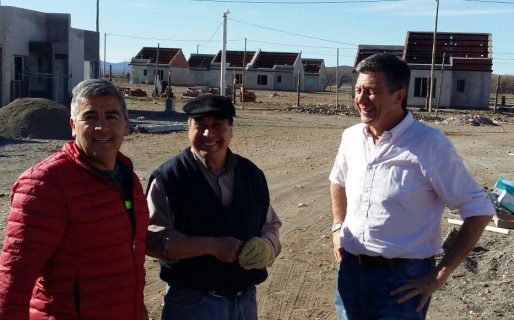 Menna, en Río Pico y Costa, recorrió instituciones y obras de fondos nacionales