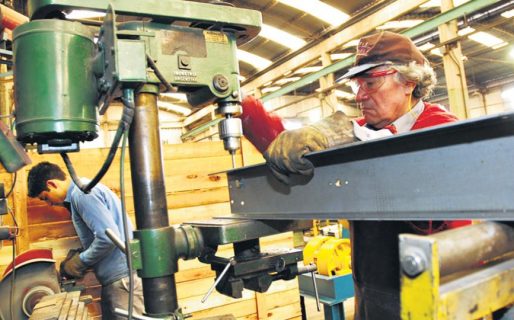Sangría de empleos en la actividad industrial