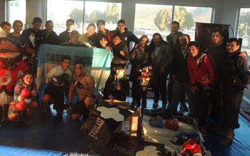 Tecpetrol entregó equipamiento a club de boxeo de Comodoro Rivadavia