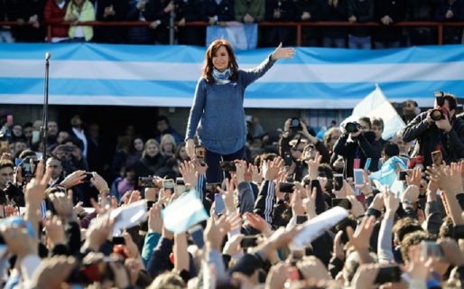 Cristina cierra su campaña con acto en Racing