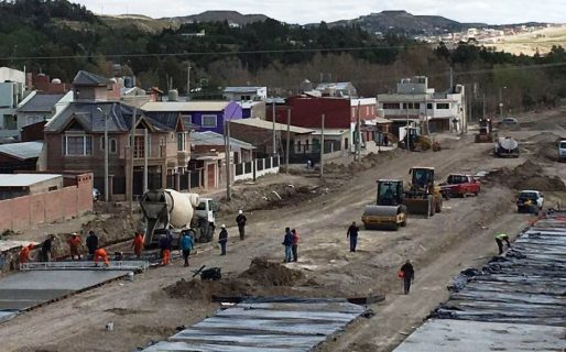 Avanza el programa de pavimentación en distintos puntos de la ciudad