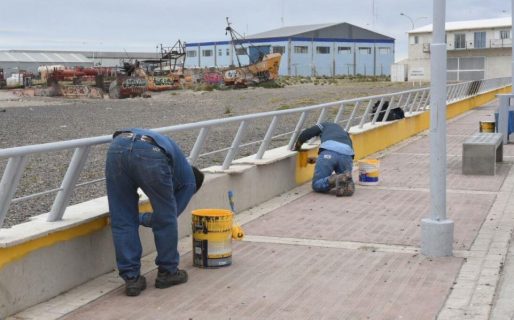 Reacondicionan espacios públicos de cara a la época estival