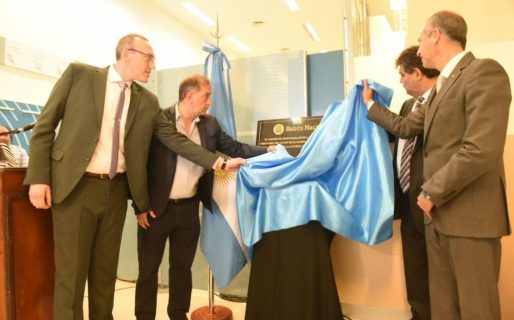 Linares participó del acto inaugural de la nueva sucursal del Banco Nación