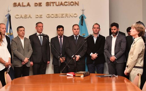 Arcioni presidió acto de asunción de dos nuevos funcionarios