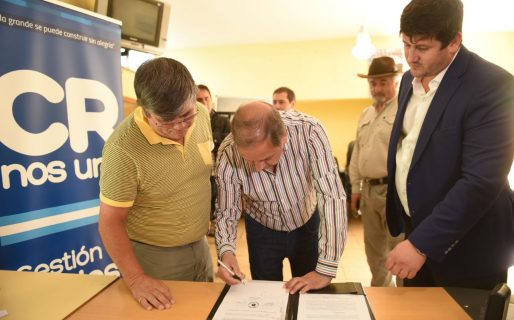 Linares: “Cada aporte que invertimos en los centros sociales es multiplicador”