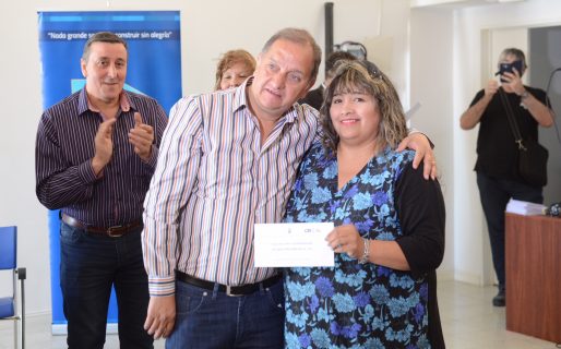 Linares: “Invertimos 15 millones entre cooperadoras y bibliotecas”