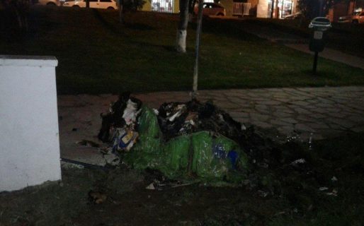 Incendiaron otro iglú de Urbana en el centro