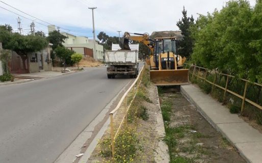 Prosiguen los trabajos de limpieza y mantenimiento de pluviales