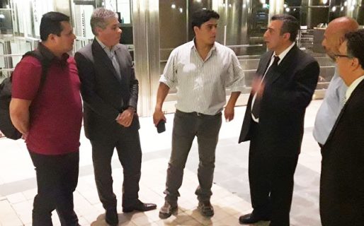 Continúan las reuniones entre YPF, petroleros y el Gobierno