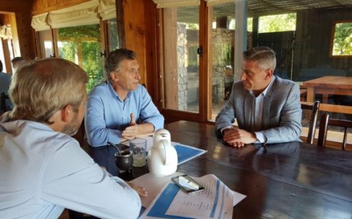 Arcioni, con Macri, realizó un exhaustivo análisis de la situación financiera de Chubut