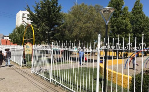 La MCR puso en valor plaza España con tareas de mantenimiento e iluminación