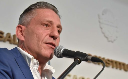 Arcioni envía mañana a la Legislatura el plan de ajuste