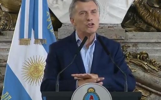 Mauricio Macri anunció una reducción del Estado