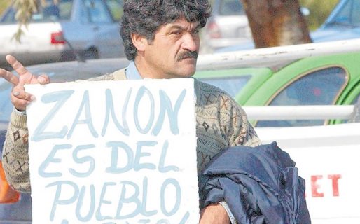 Tarifazos, apertura y caída del consumo derivaron en achicamiento de firmas