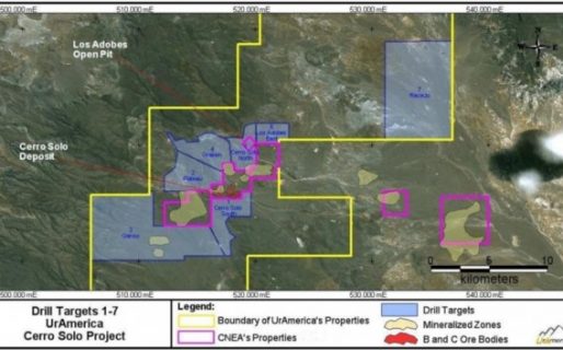 Macri firmó un acuerdo con empresas para explotar uranio en Chubut