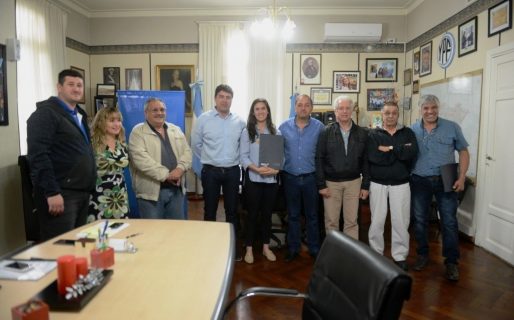Linares: “Tenemos que trabajar codo a codo con los vecinos”